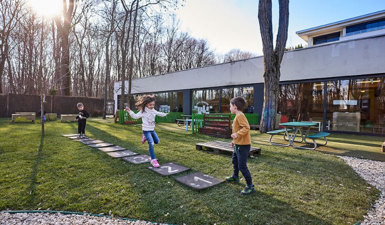 Kindergarten or Kindergarden? – BEST Preschool